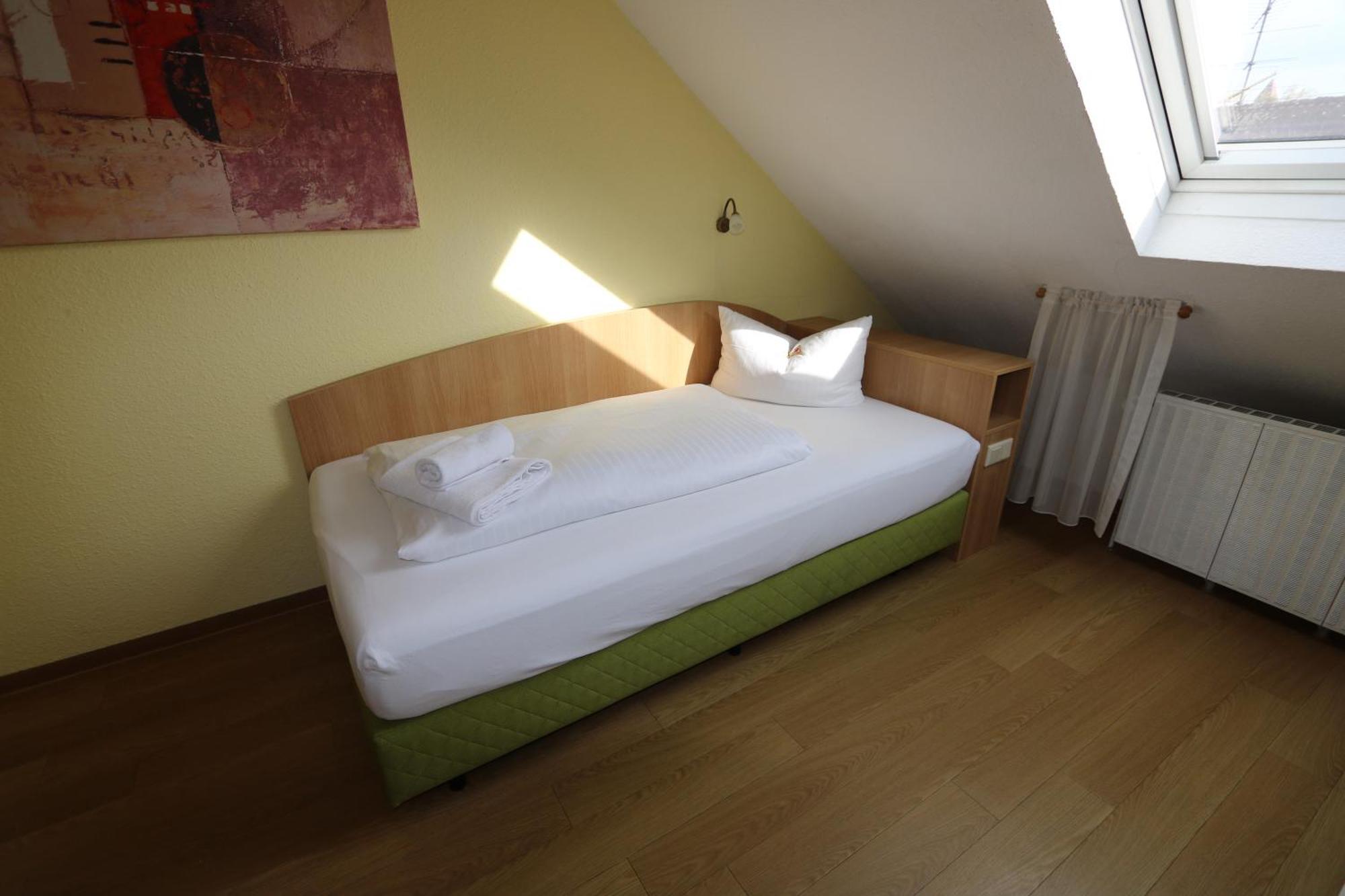 Hotel Avenue Altenfurt Nuremberg Exterior photo
